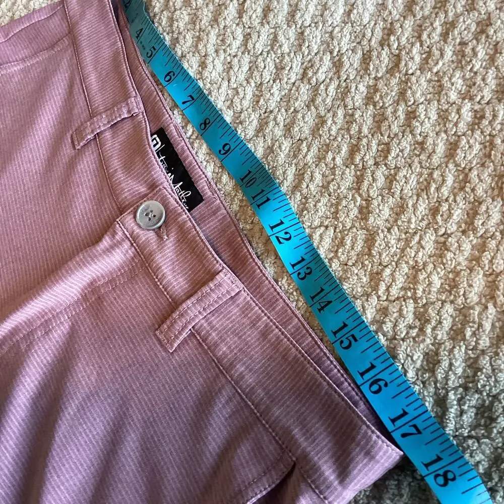 TravisMatthew Soft Pink Stripe Golf Shorts Men's Size 34 performance stretch
